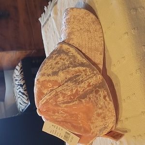 Baseball Hat,Dressy! CRUSHED VELVET,pony tail open back! NWT